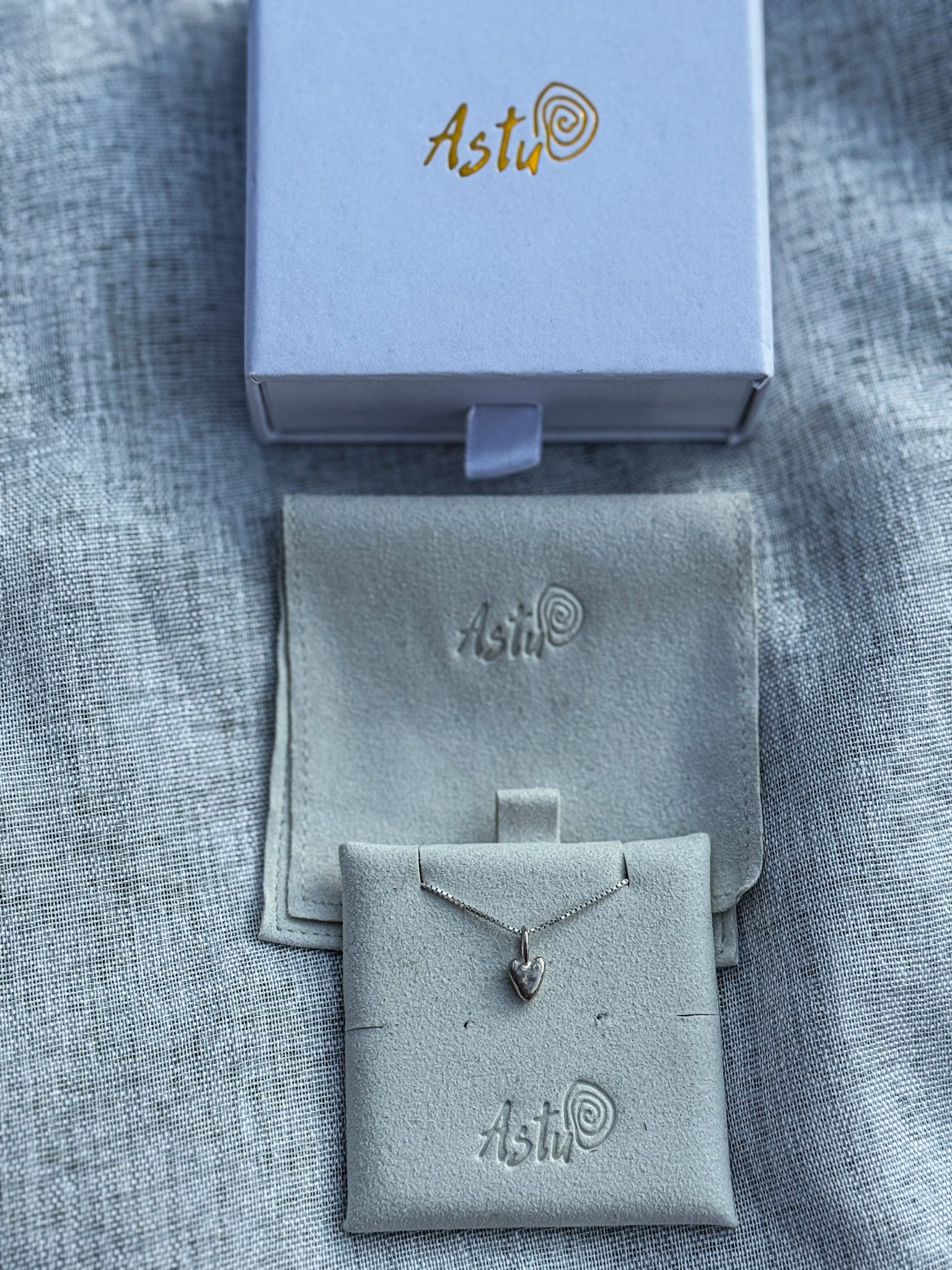 Pridėtinis pakabukas „Širdelė"